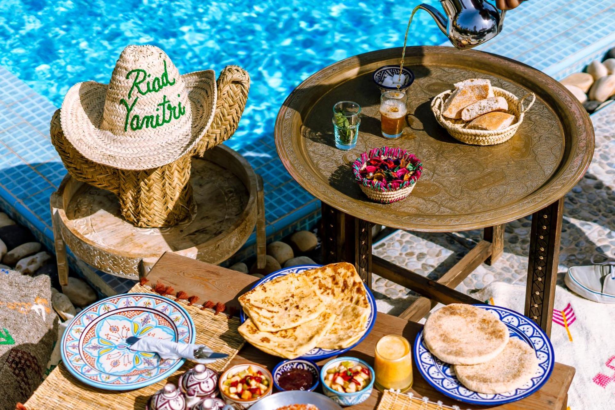 Riad Yanitri Piscine Chauffee As-Sawíra Exteriér fotografie
