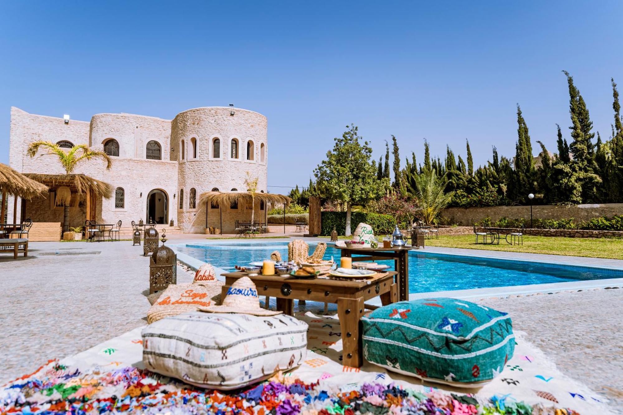 Riad Yanitri Piscine Chauffee As-Sawíra Exteriér fotografie