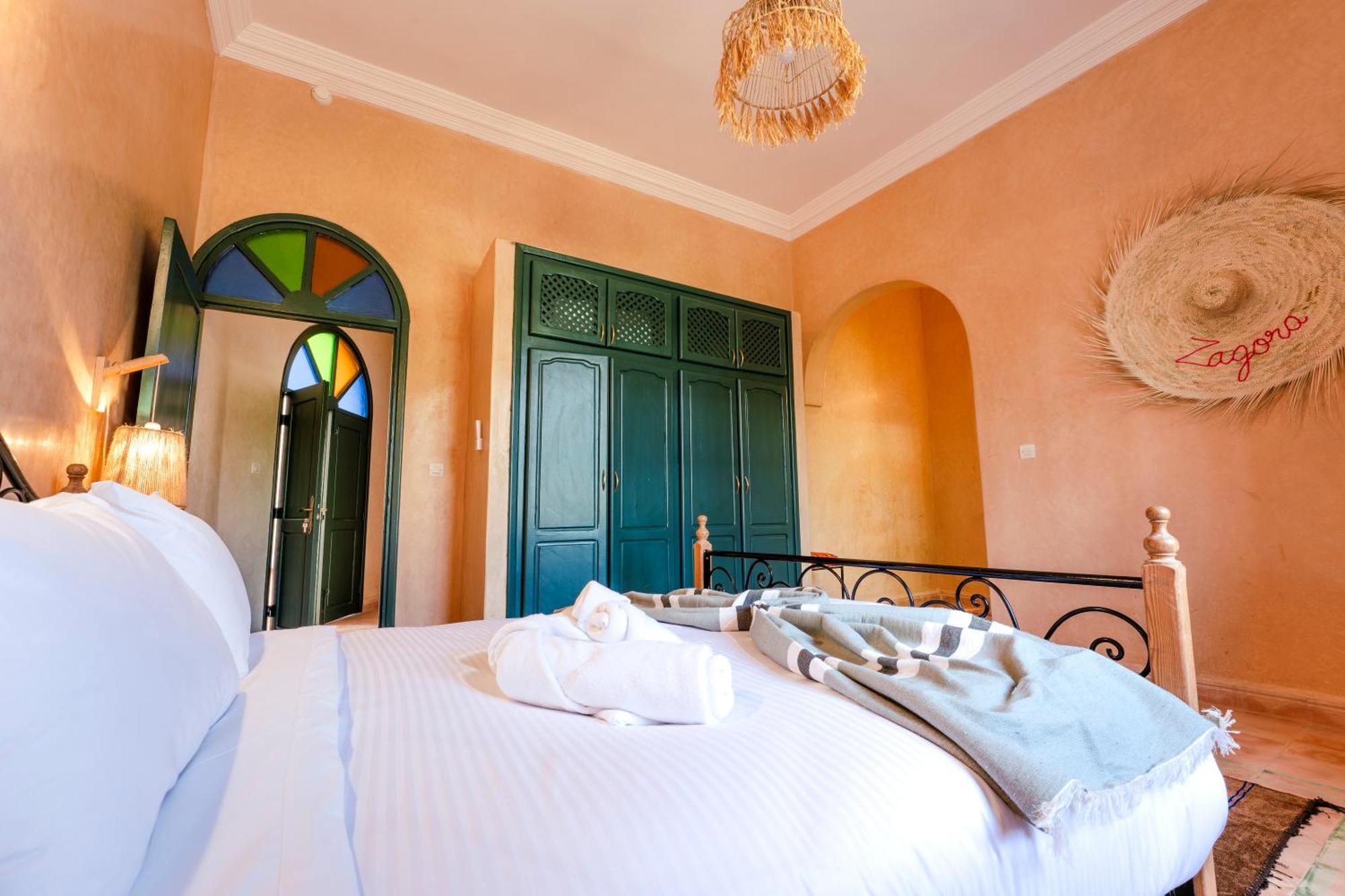 Riad Yanitri Piscine Chauffee As-Sawíra Exteriér fotografie