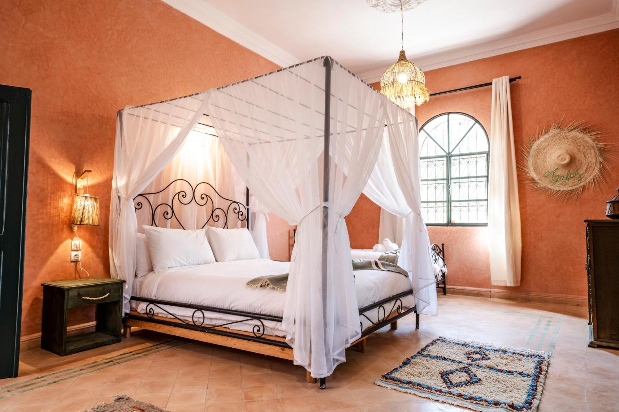 Riad Yanitri Piscine Chauffee As-Sawíra Exteriér fotografie